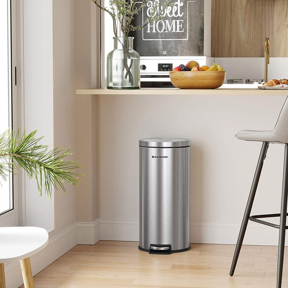 Step Trash Can – Stainless Steel – Silver – 30L Capacity, Soft Closure, Fingerprint Proof