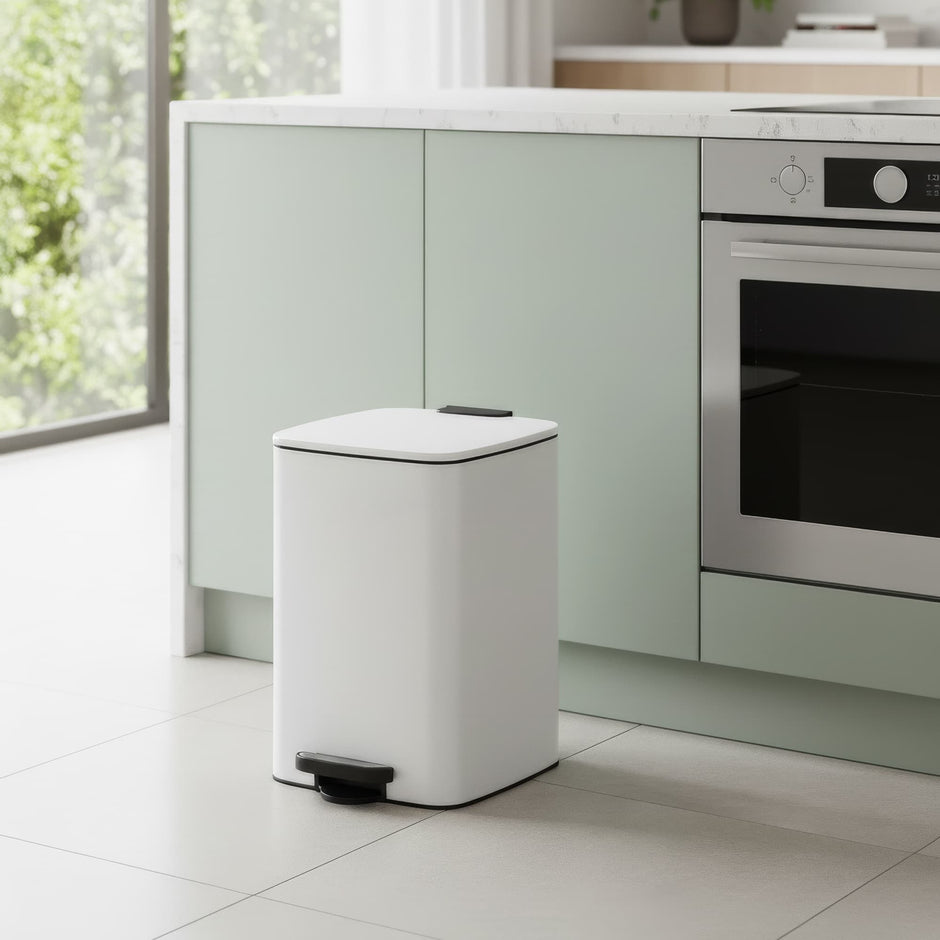 Pedal Waste Bin – Stainless Steel – White – Soft Close and Stay Open Feature, 20 L