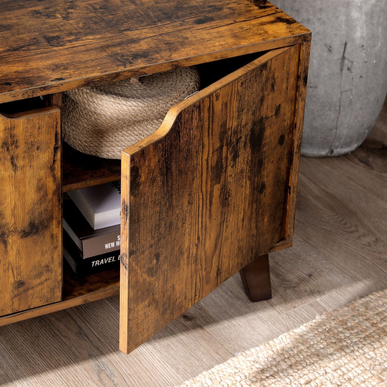 TV Cabinet – Engineered Wood – Rustic Brown – Suitable for TVs up to 60 Inches with Adjustable Shelves