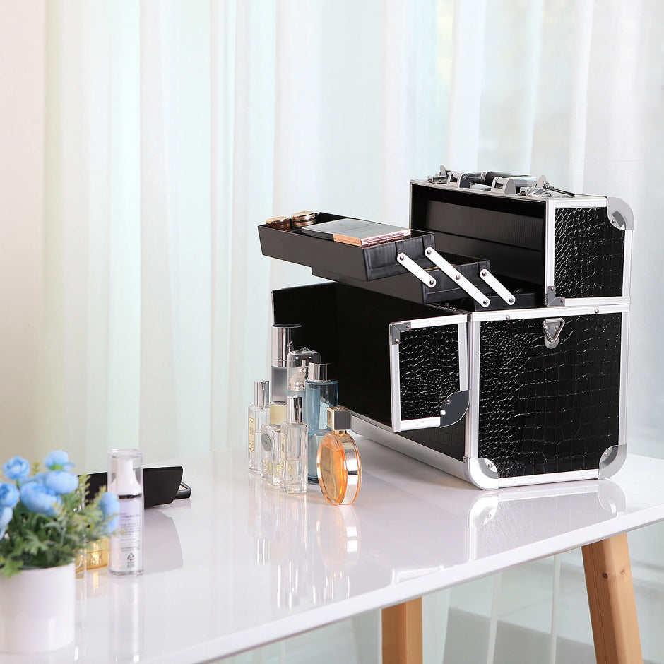 Lockable Vanity Case – Plastic – Black – Professional Makeup Storage