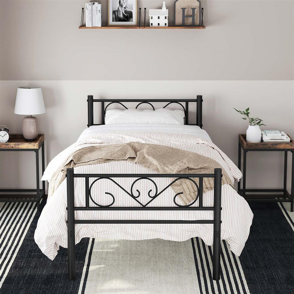 Double Bed Frame – Metal – Black – Fits 140 x 190 cm Mattress, No Box Spring Needed, Simple Assembly