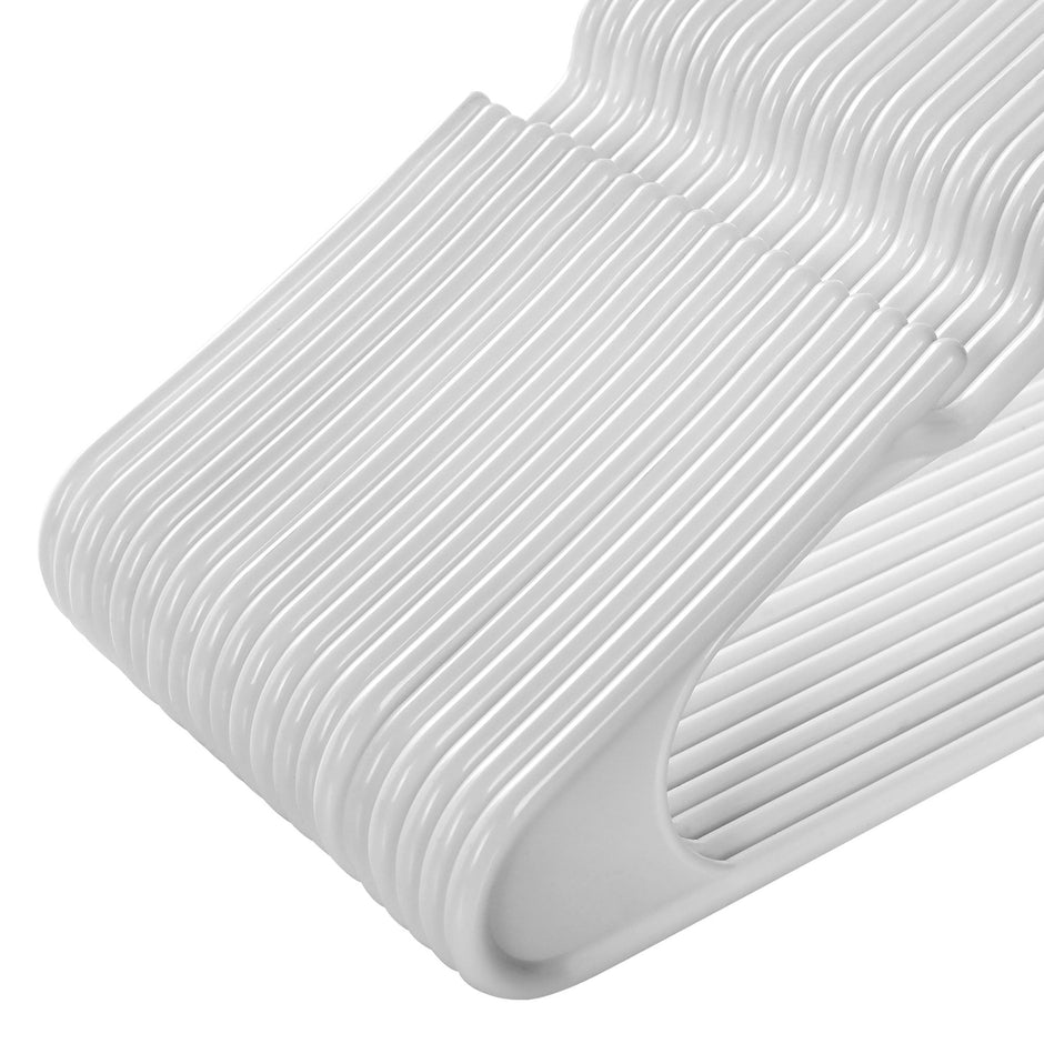 Plastic Clothes Hangers – Plastic – White – Space Saving, Thin Design – 50 Pack