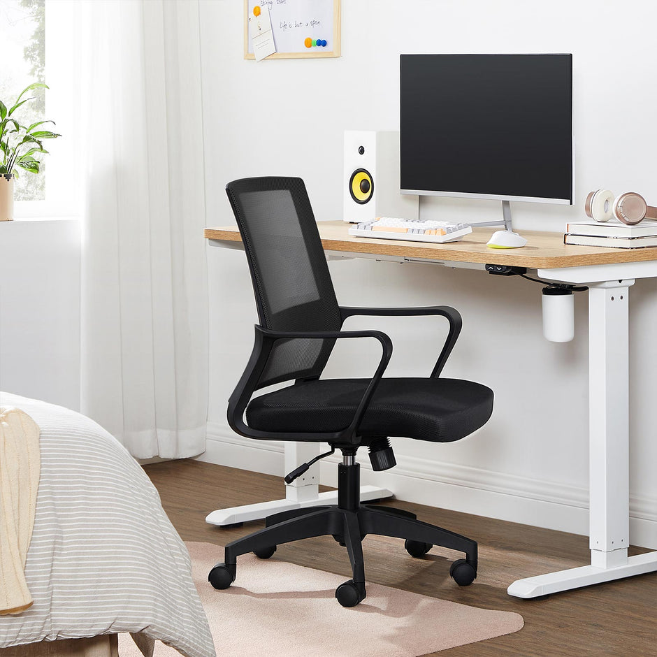 Office Chair – Mesh – Black – 360 Swivel with Adjustable Tilt Function