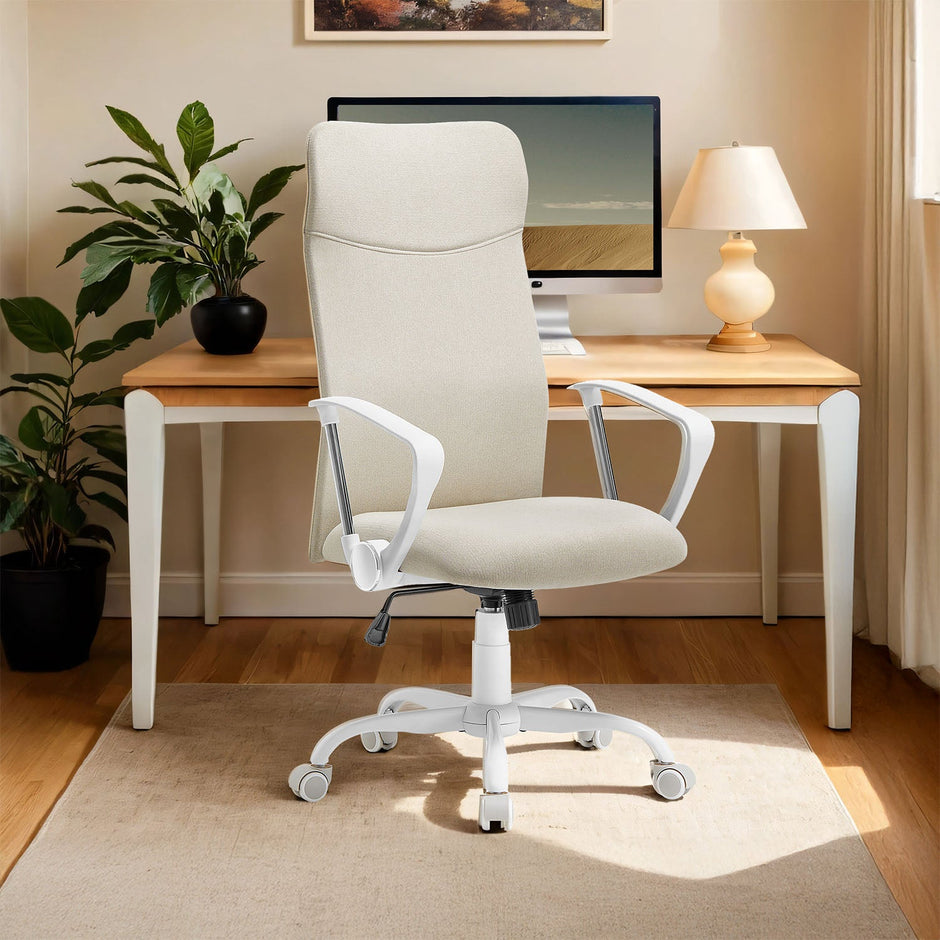 Ergonomic Desk Chair – Upholstered – Beige – Adjustable Height and Tilt Function, 120 kg Load Capacity