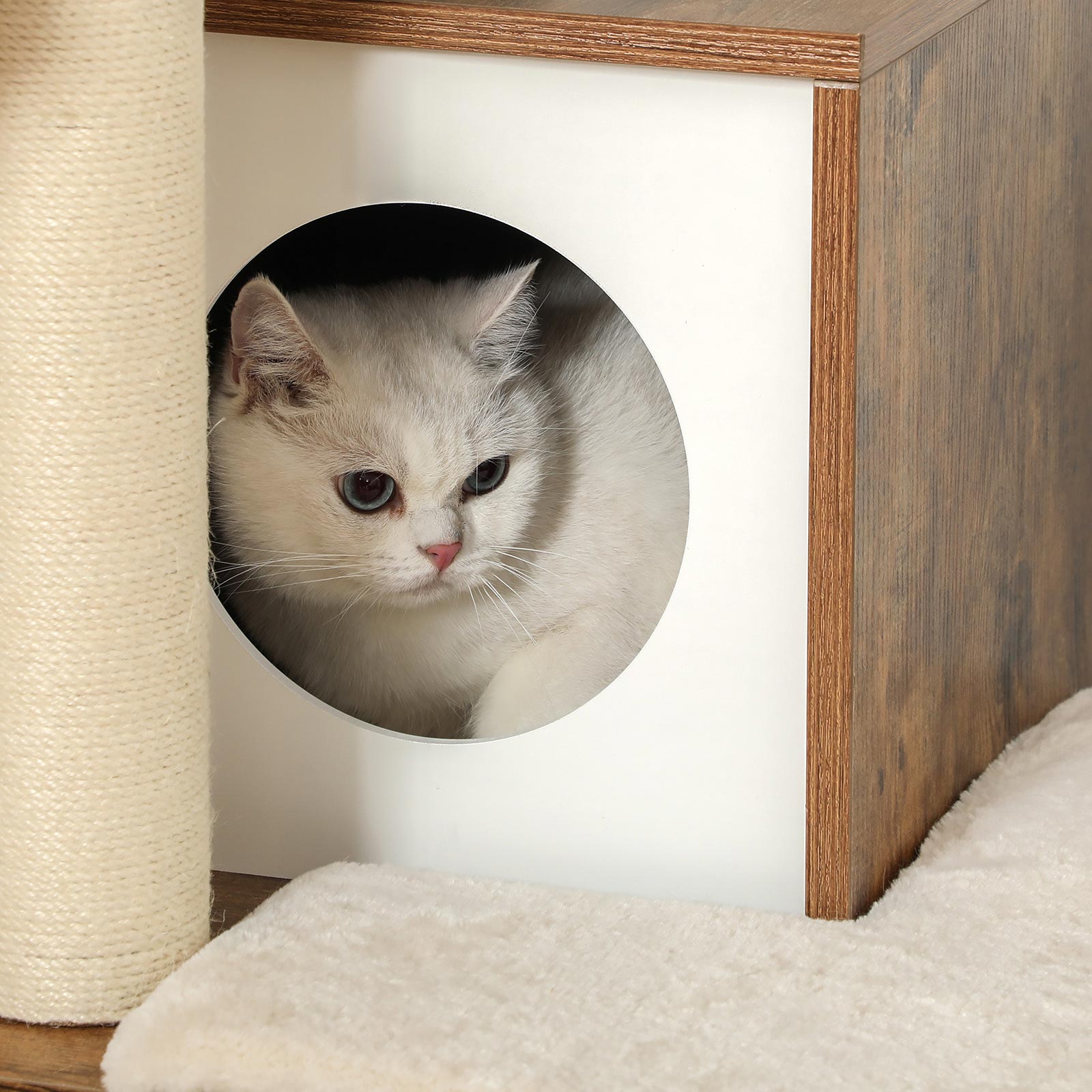 Cat Tree – Plywood – Walnut Color – 96 cm Tall