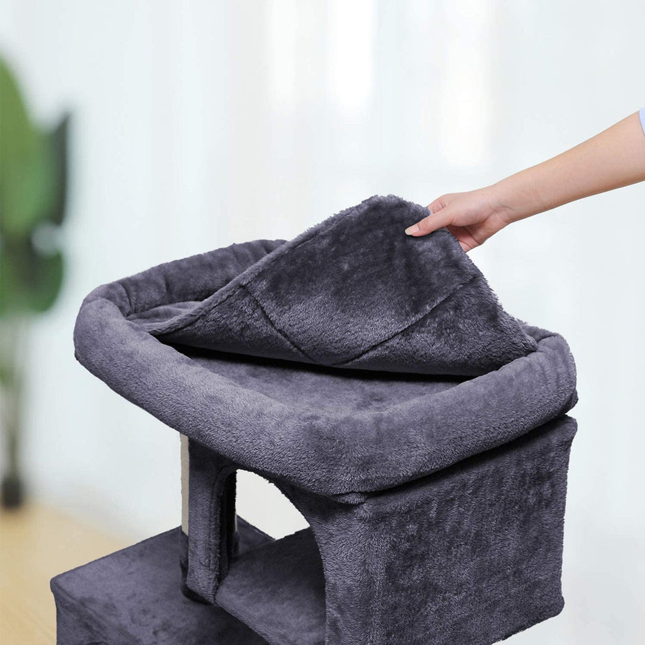Cat Tree – Plush – Light Grey – 67 cm with Perch, 2 Caves, and Scratching Post