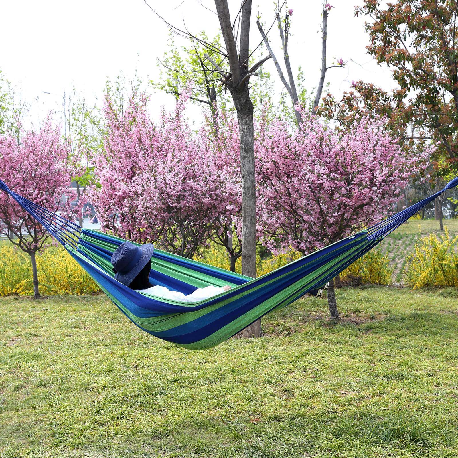 Portable Hammock – 70% Cotton – Multi-Color – Includes Two Pillows, Supports Up to 300 kg