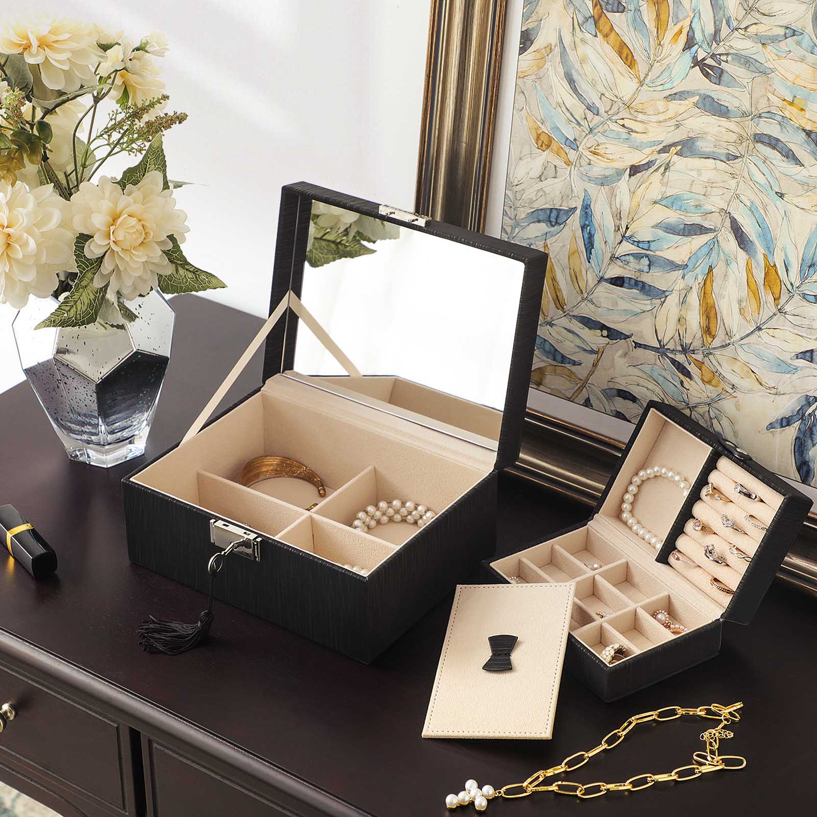 Jewelry Box – Wood – Black – Lockable with Removable Divider and Foldable Tray