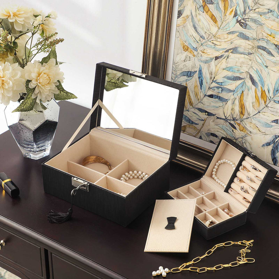 Jewelry Box – Wood – Black – Lockable with Removable Divider and Foldable Tray