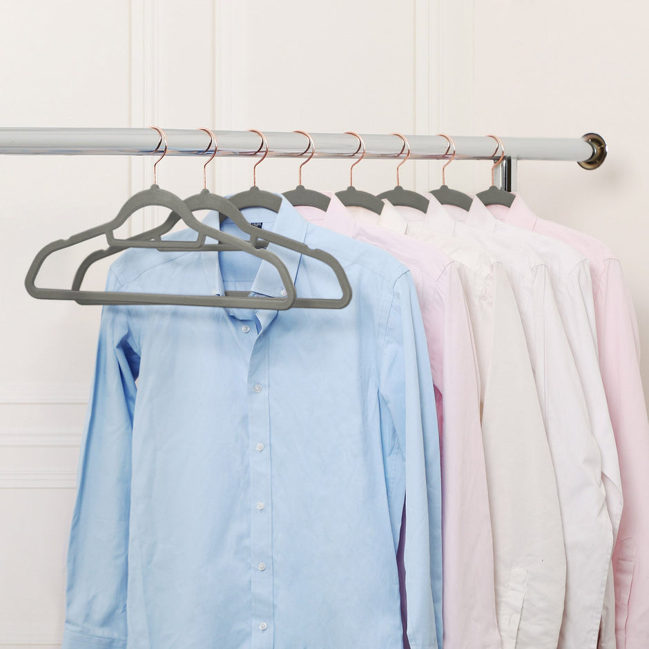 Non-Slip Velvet Hangers – Velvet – Rose Gold – 50 Pack, Space Saving Design