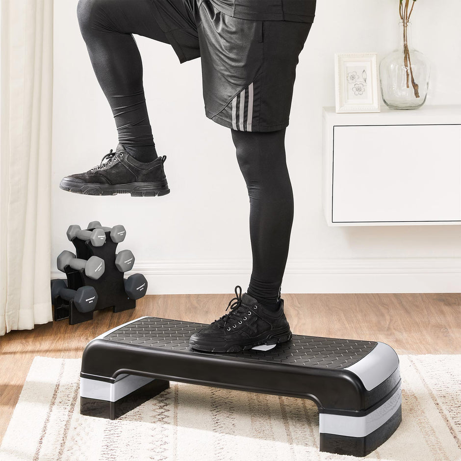 Aerobic Step Platform – Plastic – Grey – Height-Adjustable with Resistance Band