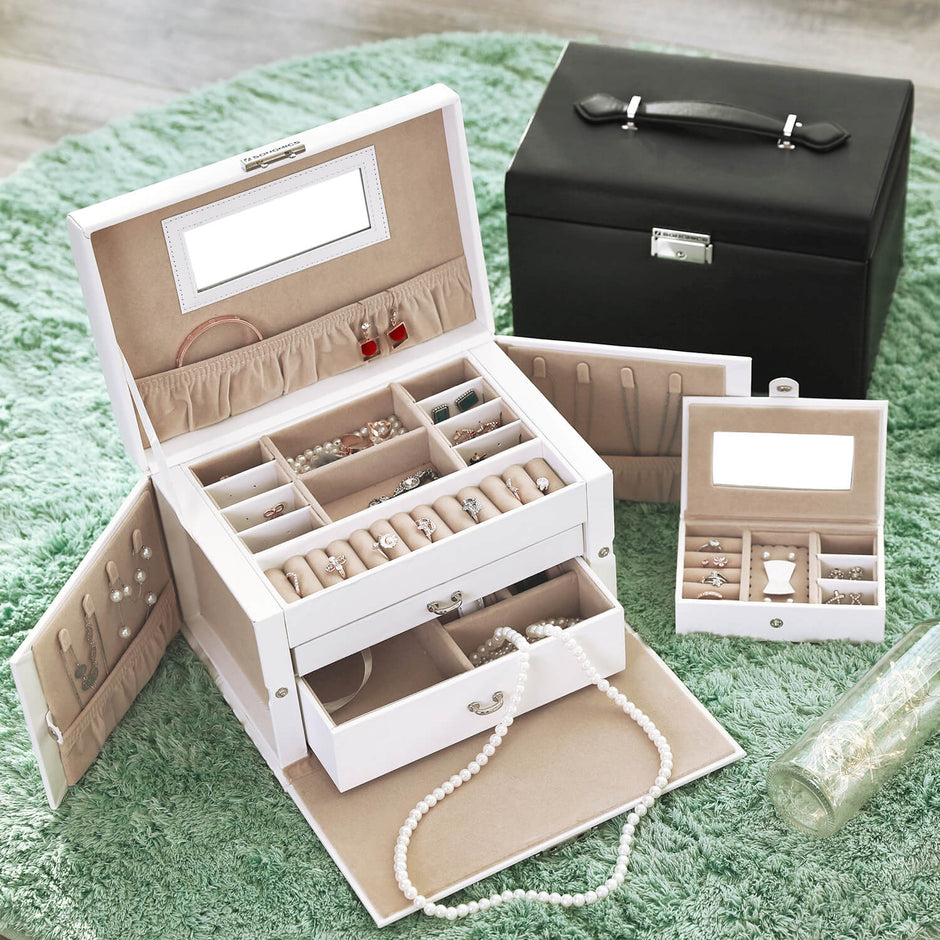 Jewellery Box – Velvet – White – Lockable with Mirror and 2 Drawers