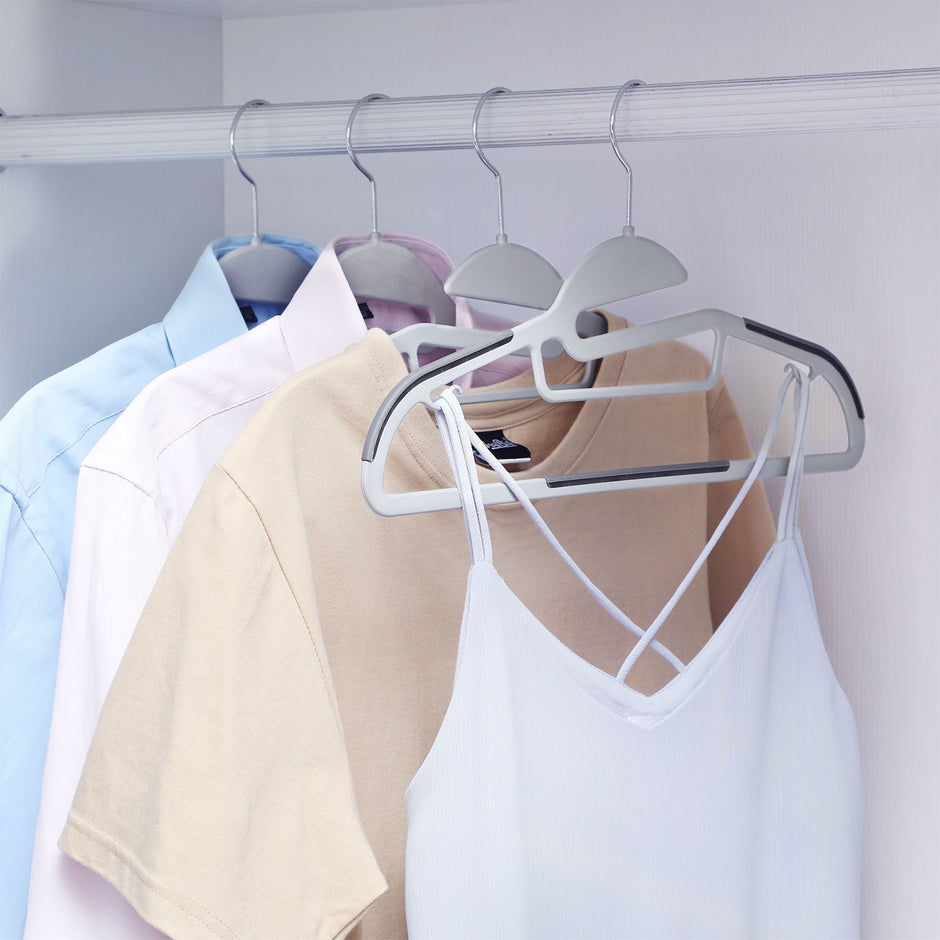 Clothes Hangers – Premium Quality Plastic – Grey – Heavy Duty, Space Saving, Non-Slip, 360º Swivel Hook, 50-Pack