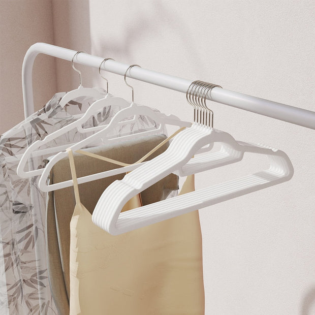 Velvet Hangers – Black – Set of 20 – Ultra Thin Space Saving with Rose Gold 360 Degree Swivel Hook
