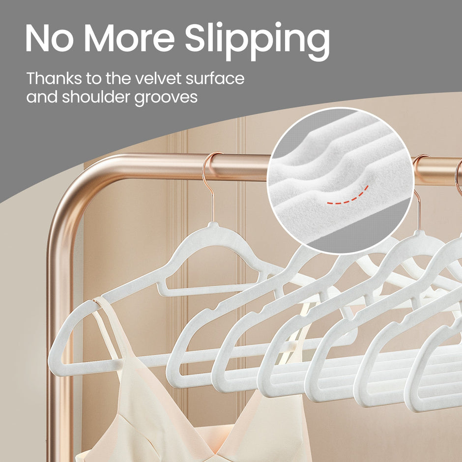 Velvet Hangers – Velvet – Cloud White – Set of 50 with Rose Gold Swivel Hook and Non-Slip Design