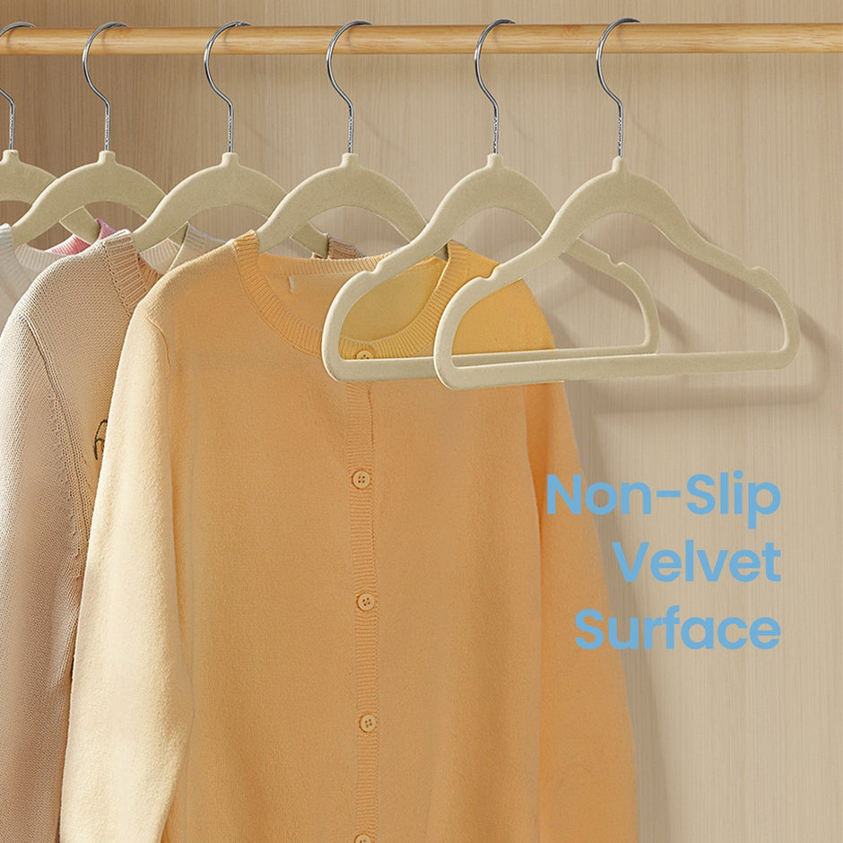 Baby Hangers – Velvet – Light Pink – Non-Slip with Rose Gold Hooks – Pack of 50