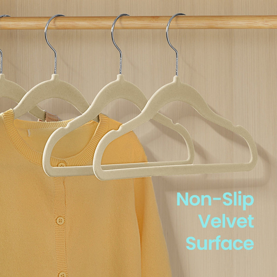 Baby Hangers – Velvet – Light Pink – Non-Slip, Rose Gold Hooks – 30 Pack, 30 x 20.5 cm