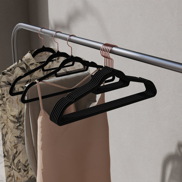 Velvet Hangers – Velvet – Light Pink – Non-Slip, Space-Saving Design, Set of 30
