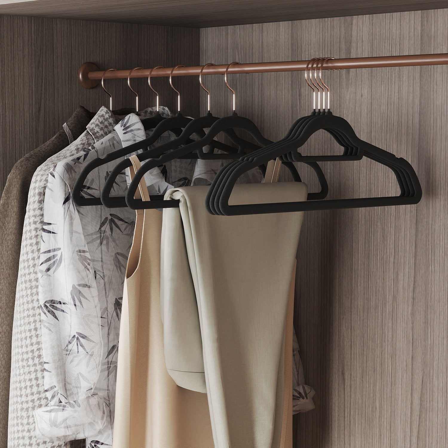 Velvet Hangers – Velvet – Light Pink – Non-Slip, Space-Saving Design, Set of 30