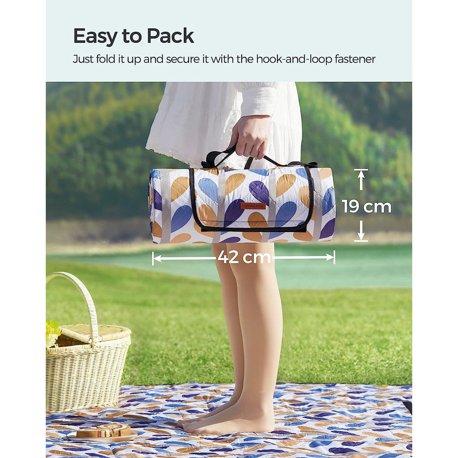 Picnic Blanket – Fabric – Leaf Pattern – Extra Large 300 x 200 cm