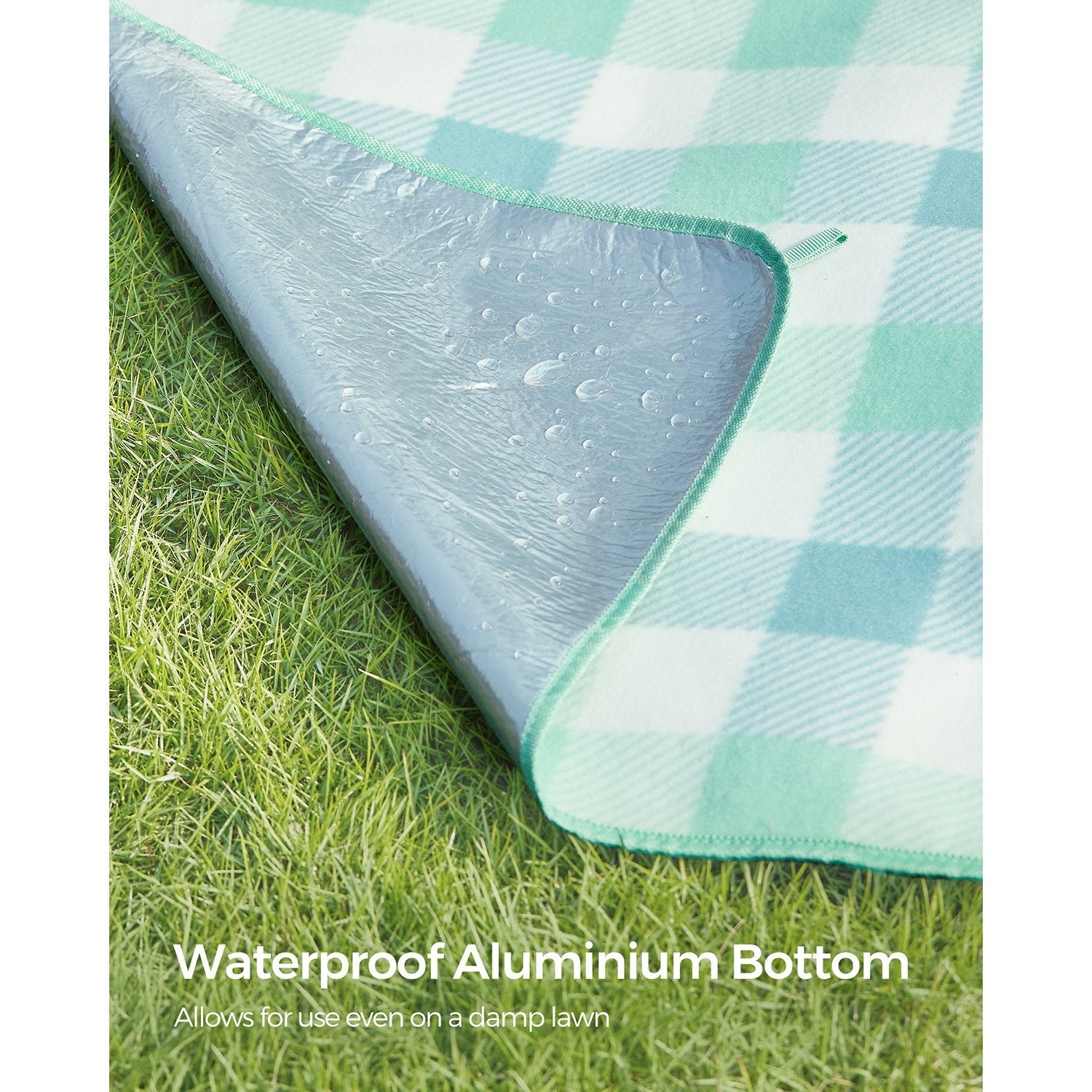 Picnic Blanket – Waterproof – Green and White – Foldable with Pegs – 300 x 200 cm