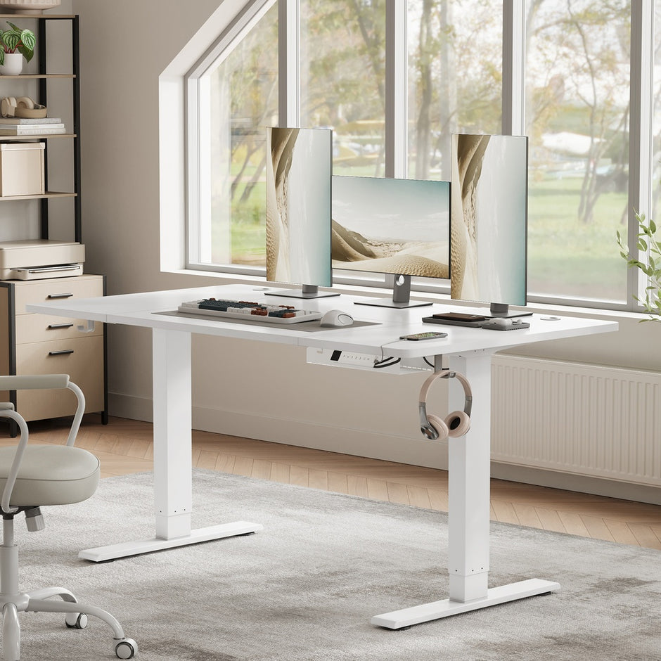 Electric Standing Desk - 140 x 80 - Particleboard & Steel - Height Adjustable - USB-C Fast Charging