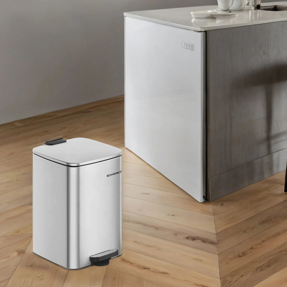 Trash Can – Stainless Steel – Metallic Silver – 20L Capacity with Soft Close and Stay Open Feature